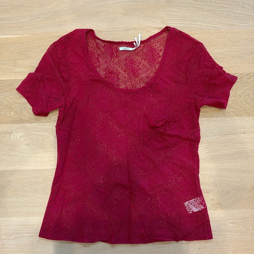 Lace see through tshirt with scoop neck